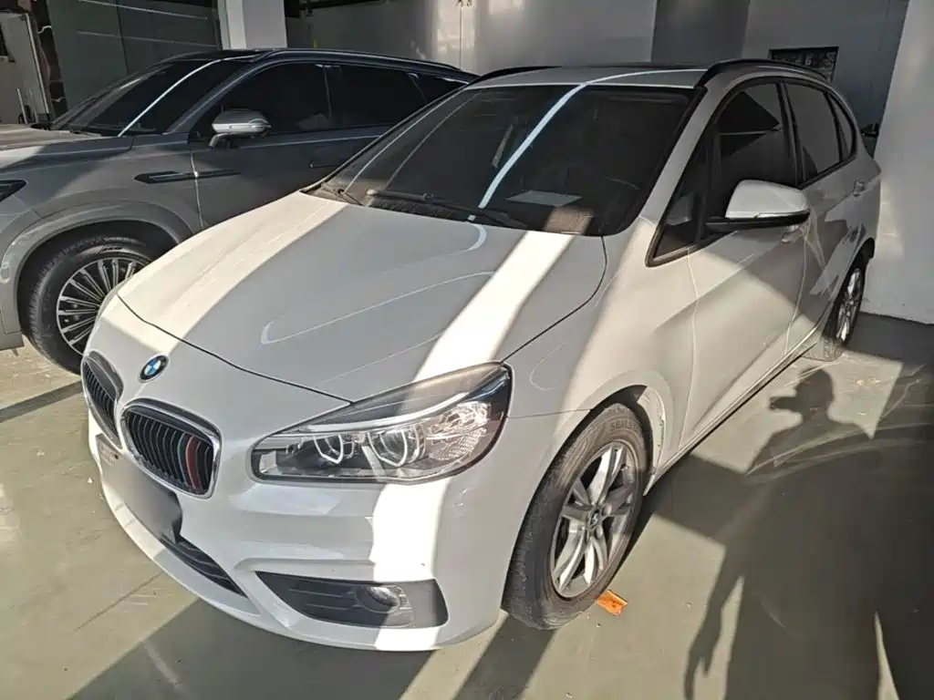 BMW 2 Series Touring 2016 — пригон из Китая