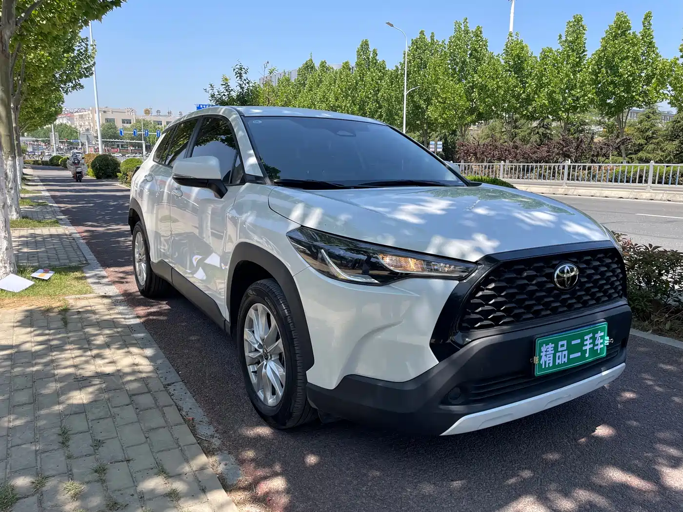 Toyota Corolla Cross 2024 Model 2.0L Pioneer Edition фото 3