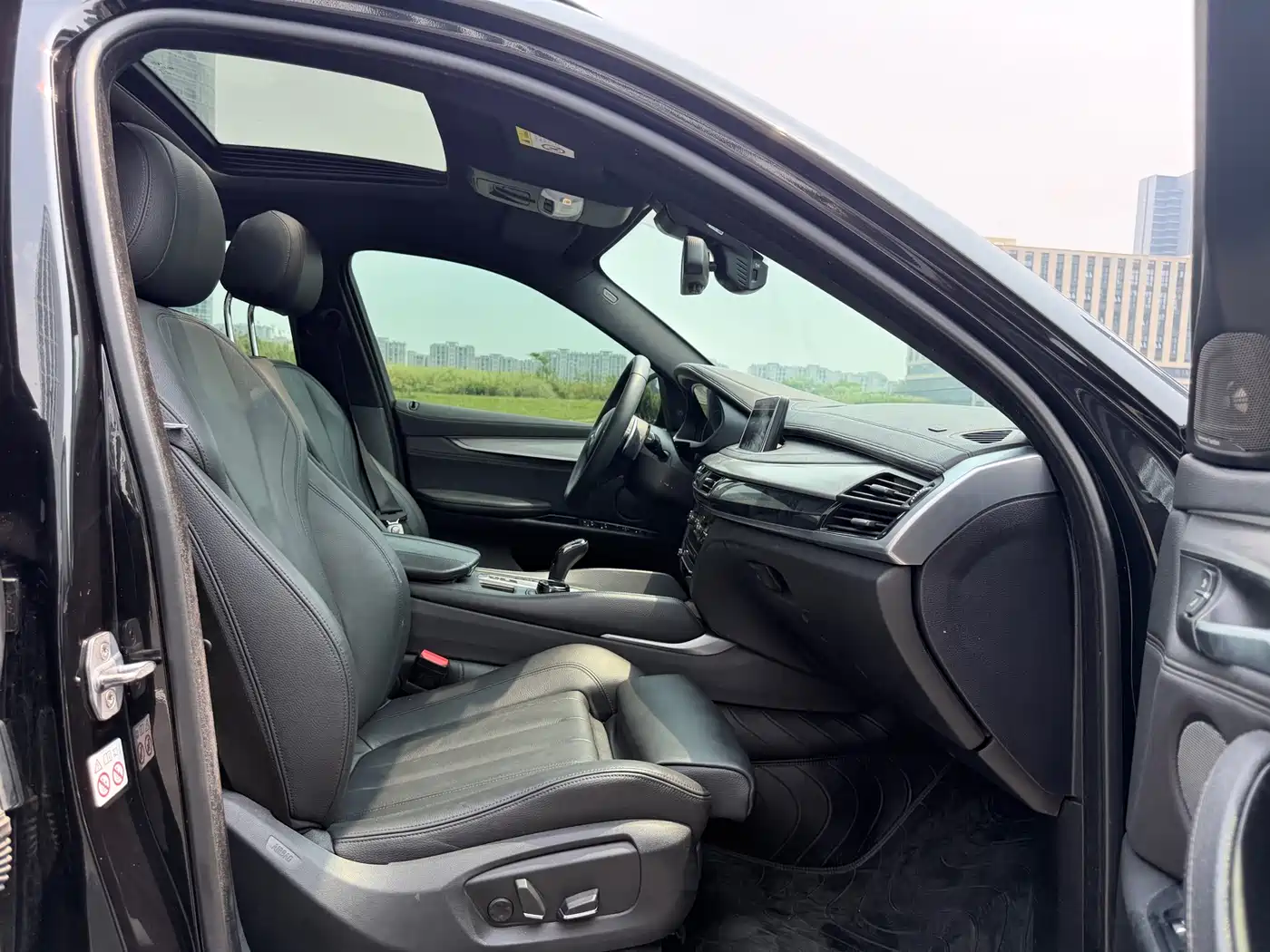 BMW X6 2018 xDrive35i Leading Model фото 14