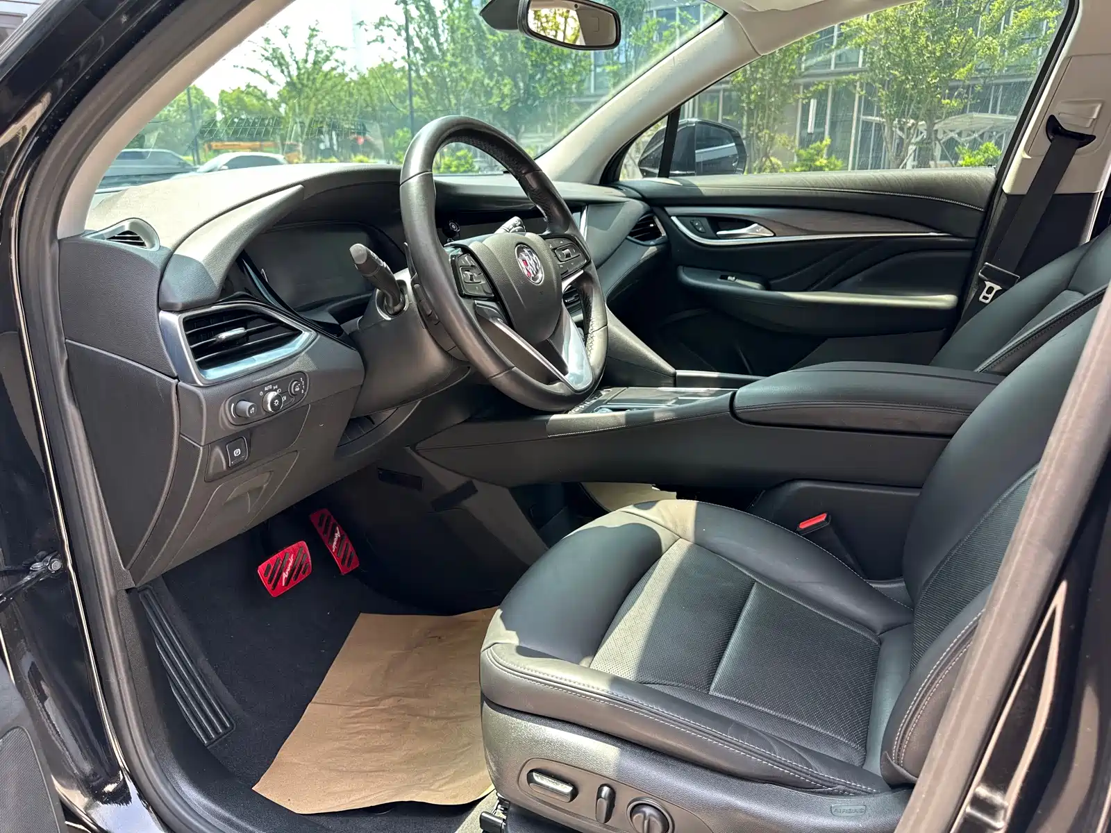 Photo 4 - Buick Enclave