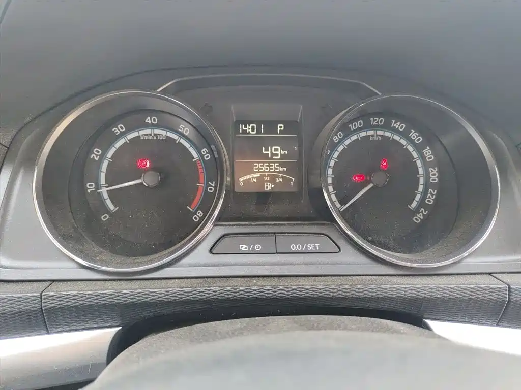 Škoda Kamiq 2023 Facelift 1.5L Auto Comfort Edition фото 8