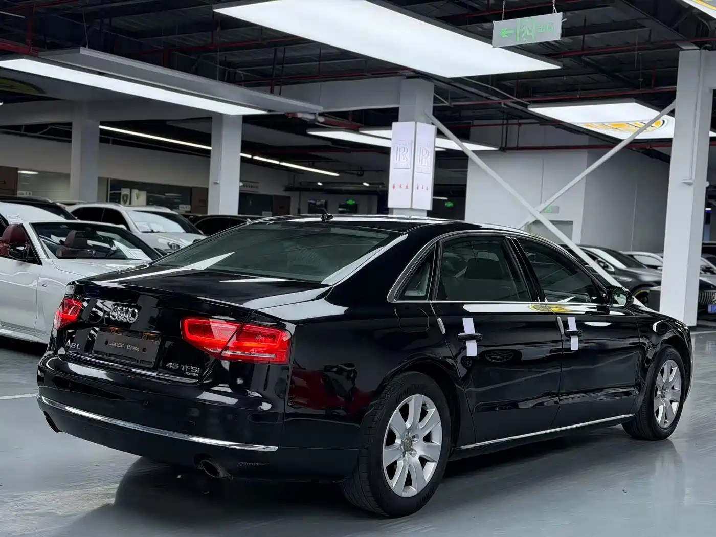 Audi A8 2013 A8L 45 TFSI quattro Comfort фото 7