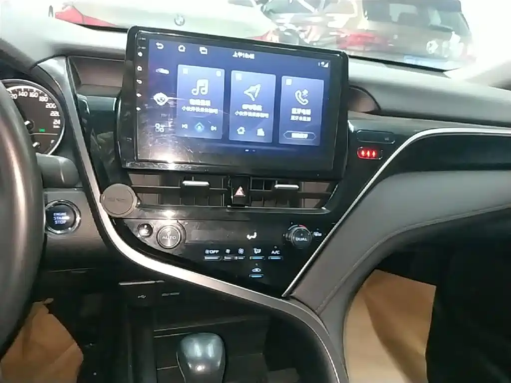 Toyota Camry 2021 2.0G Luxury Edition фото 13