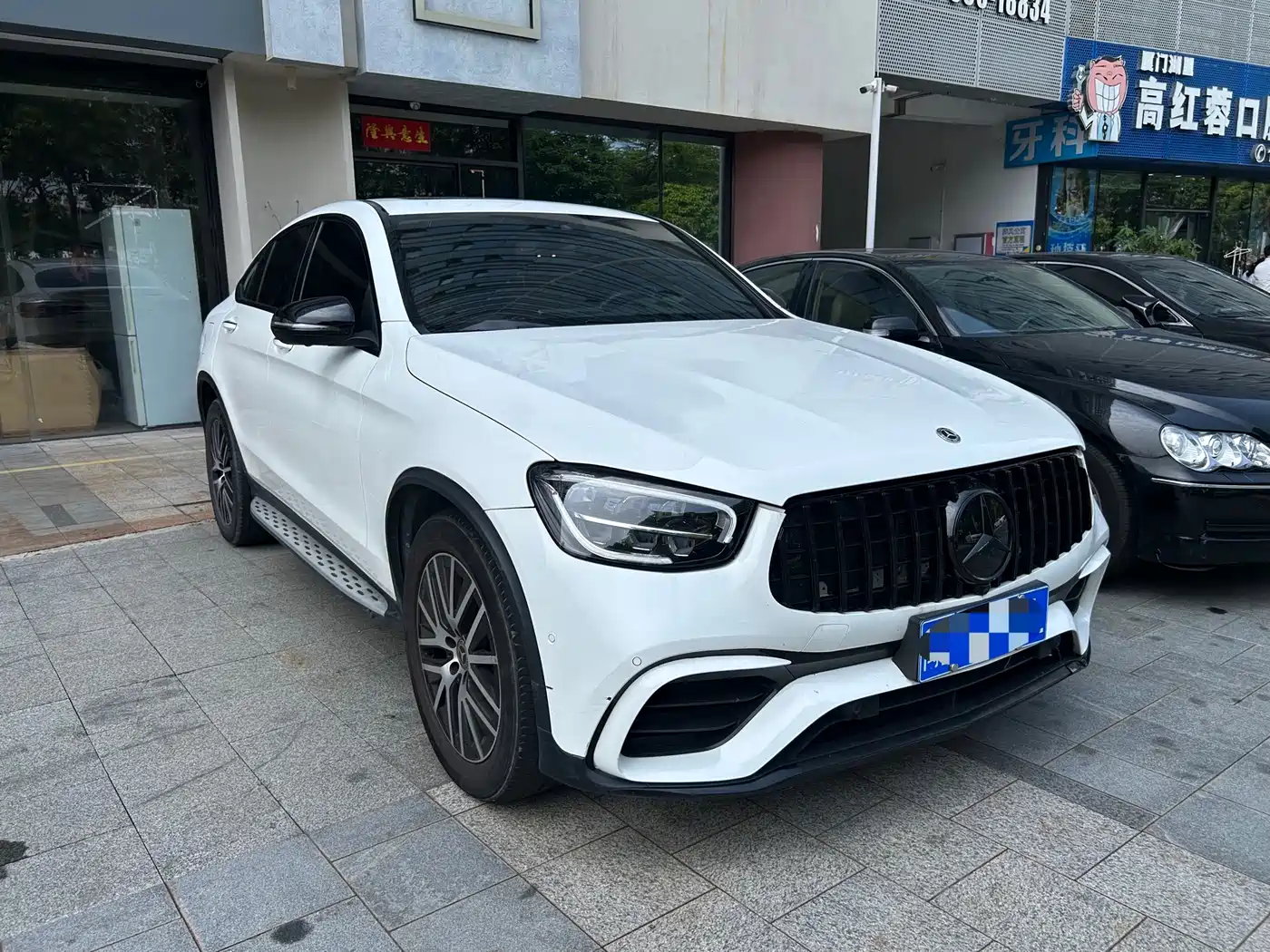 Mercedes-Benz GLC Coupe 2022 Facelift GLC 300 4MATIC Coupe SUV фото 3