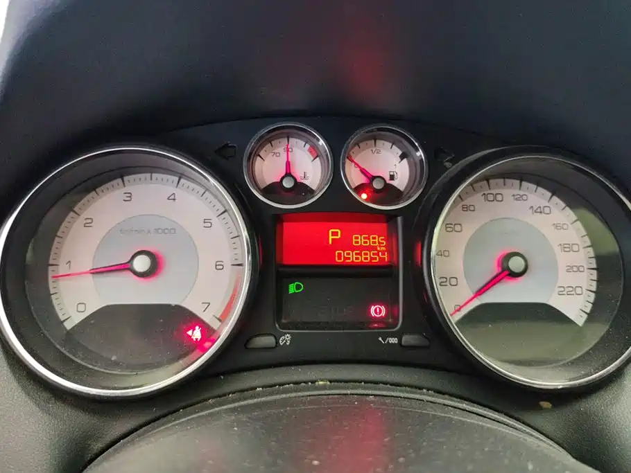 Peugeot 308 2013 2013 Model 1.6L Automatic Superior Style