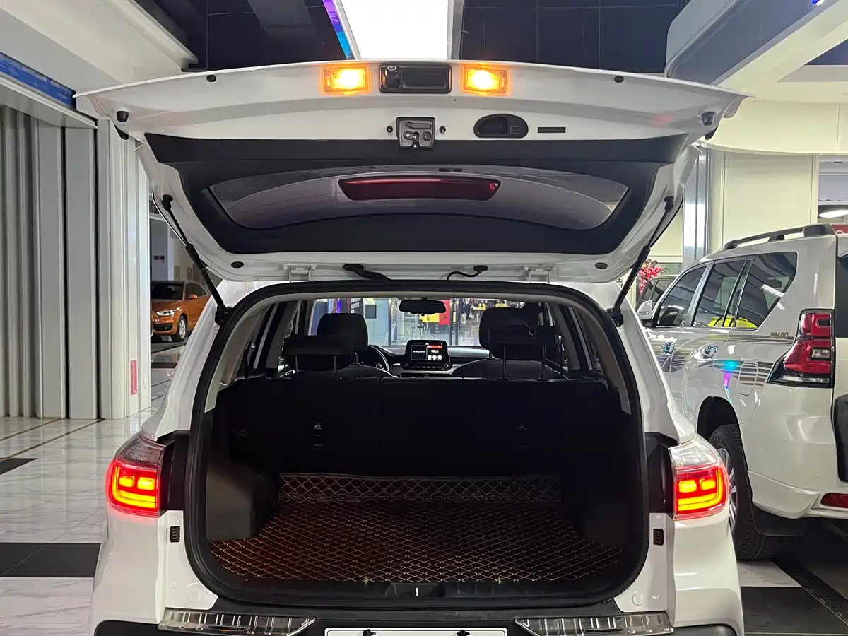 Kia Sportage 2019 2.0L Automatic Smart Luxury Edition фото 20