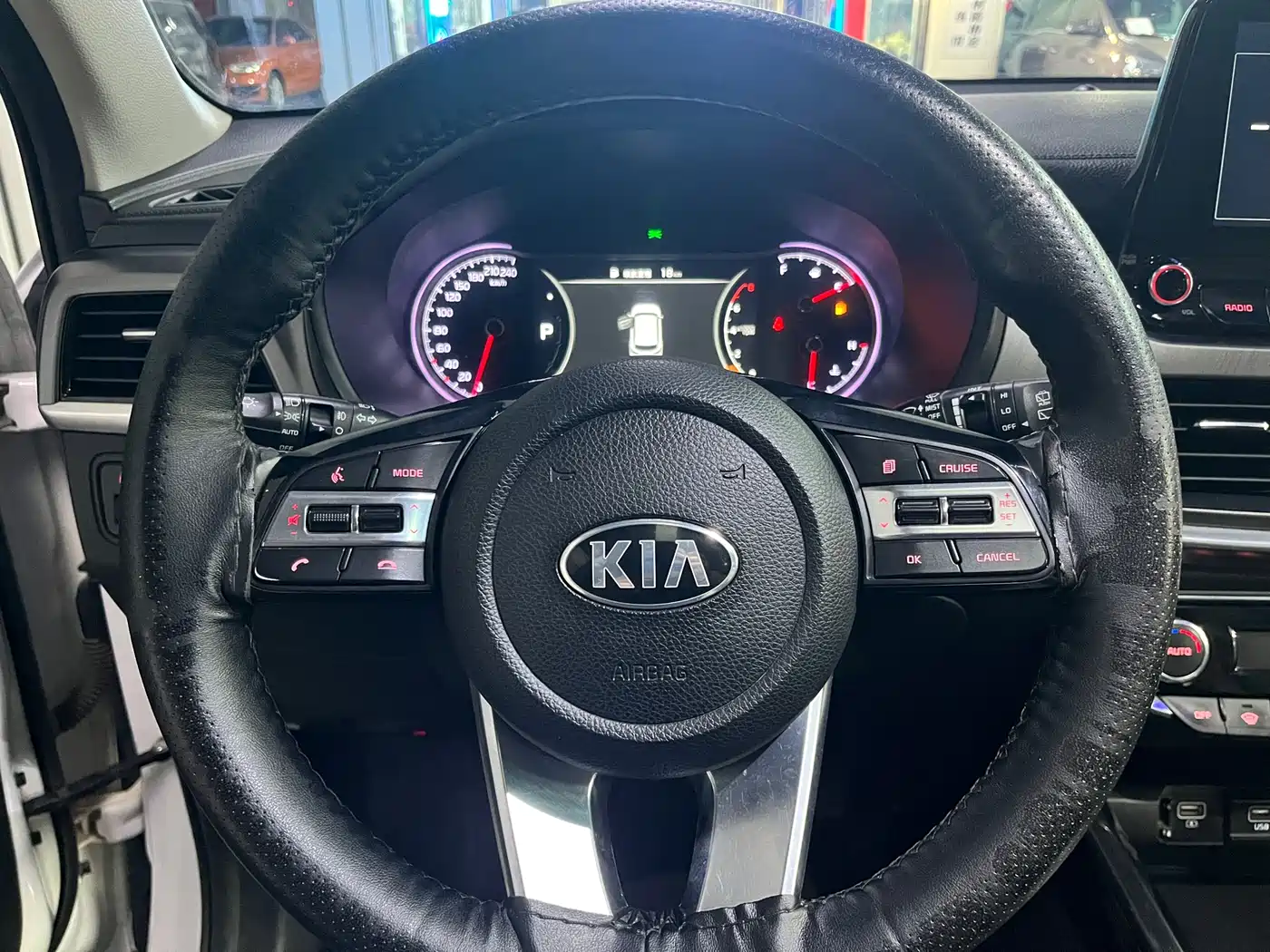 Kia Sportage 2019 2.0L Automatic Smart Luxury Edition фото 22