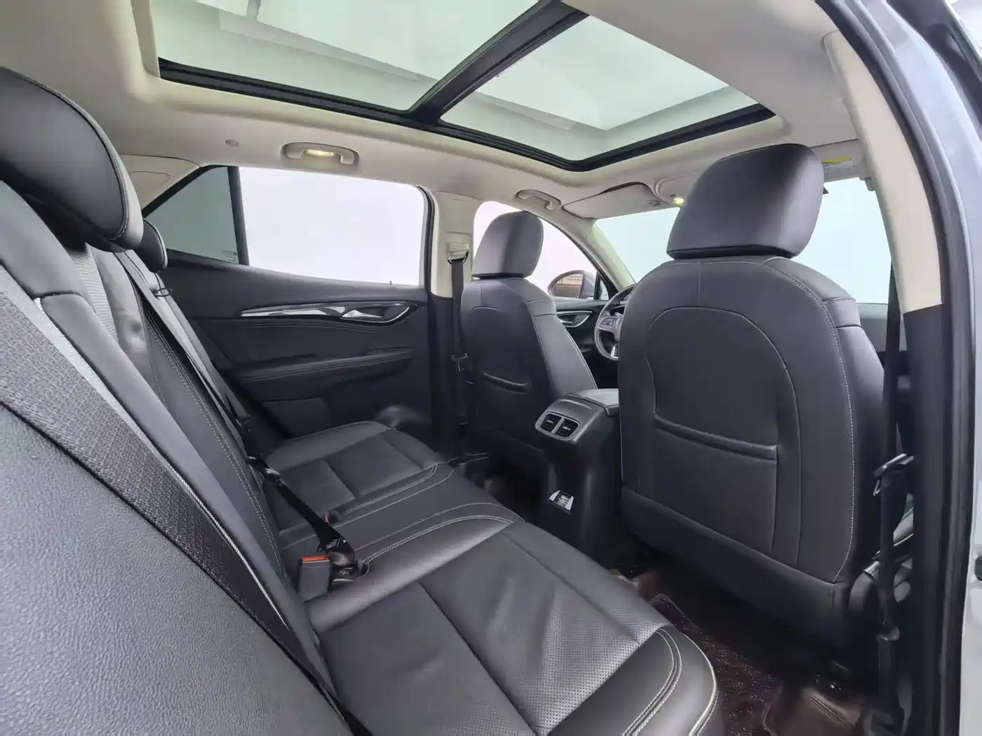 Buick Envision S 2022 Envision S 652T 2WD Luxury фото 7