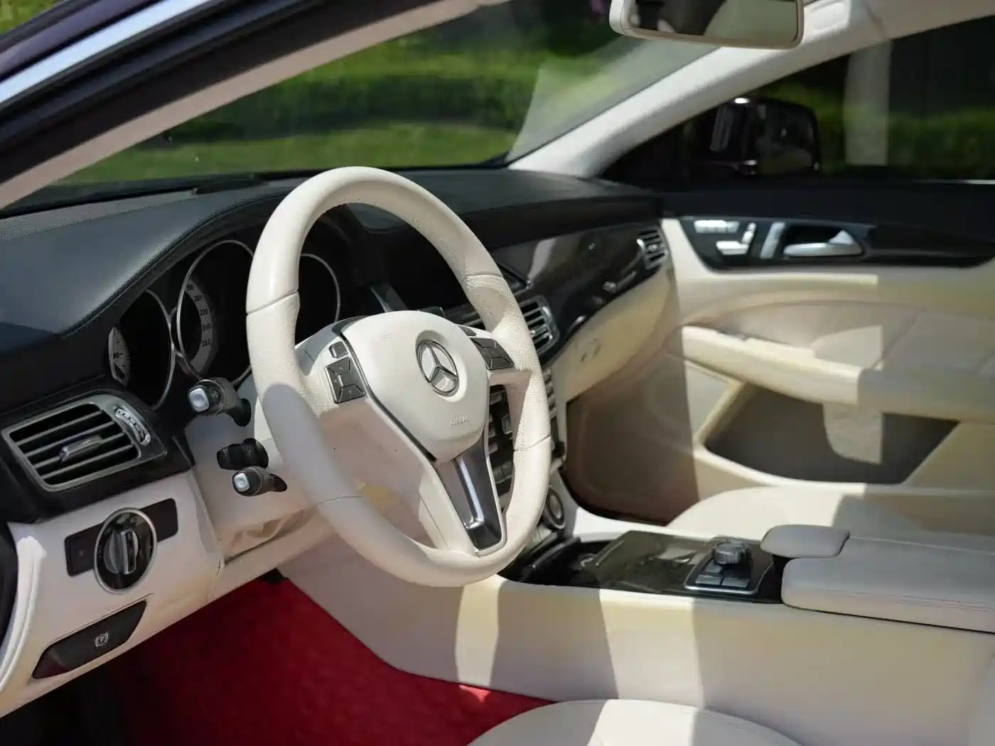 Mercedes-Benz CLS 2012 CLS 350 CGI фото 7