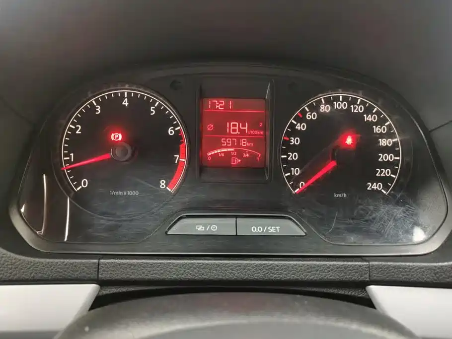 Фото 14 - Volkswagen Jetta