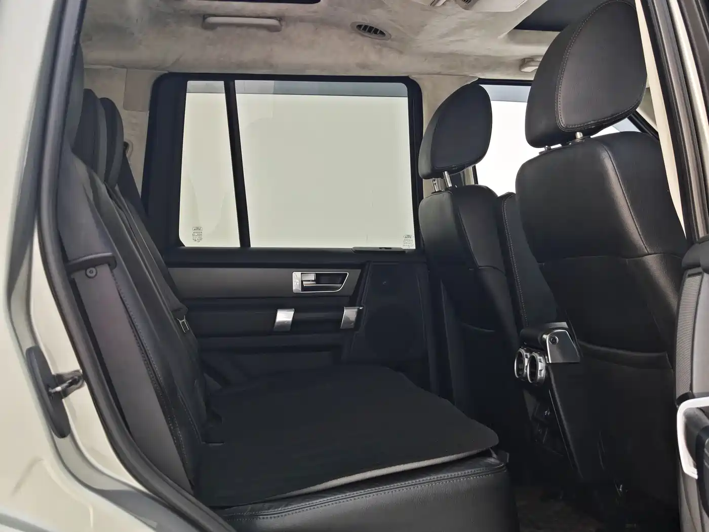Фото 13 - Land Rover Discovery
