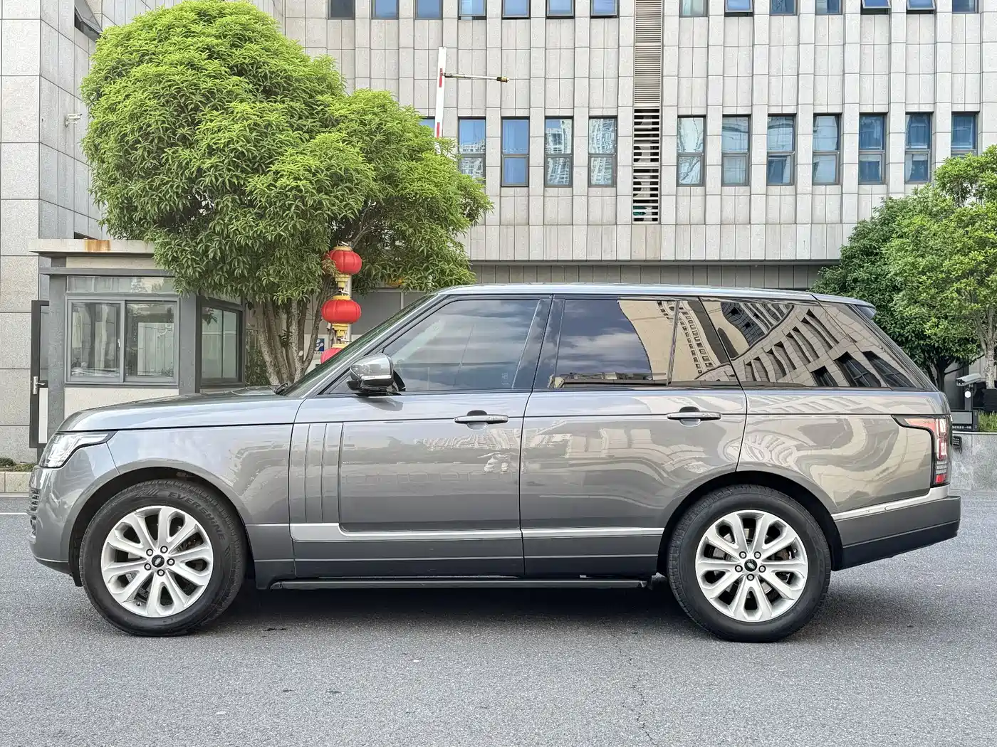 Land Rover Range Rover 2015 3.0 SC V6 Vogue фото 7