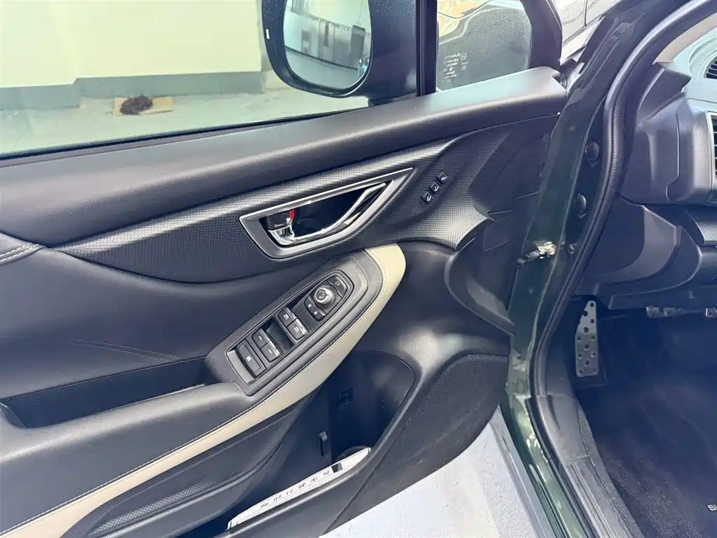SUBARU FORESTER