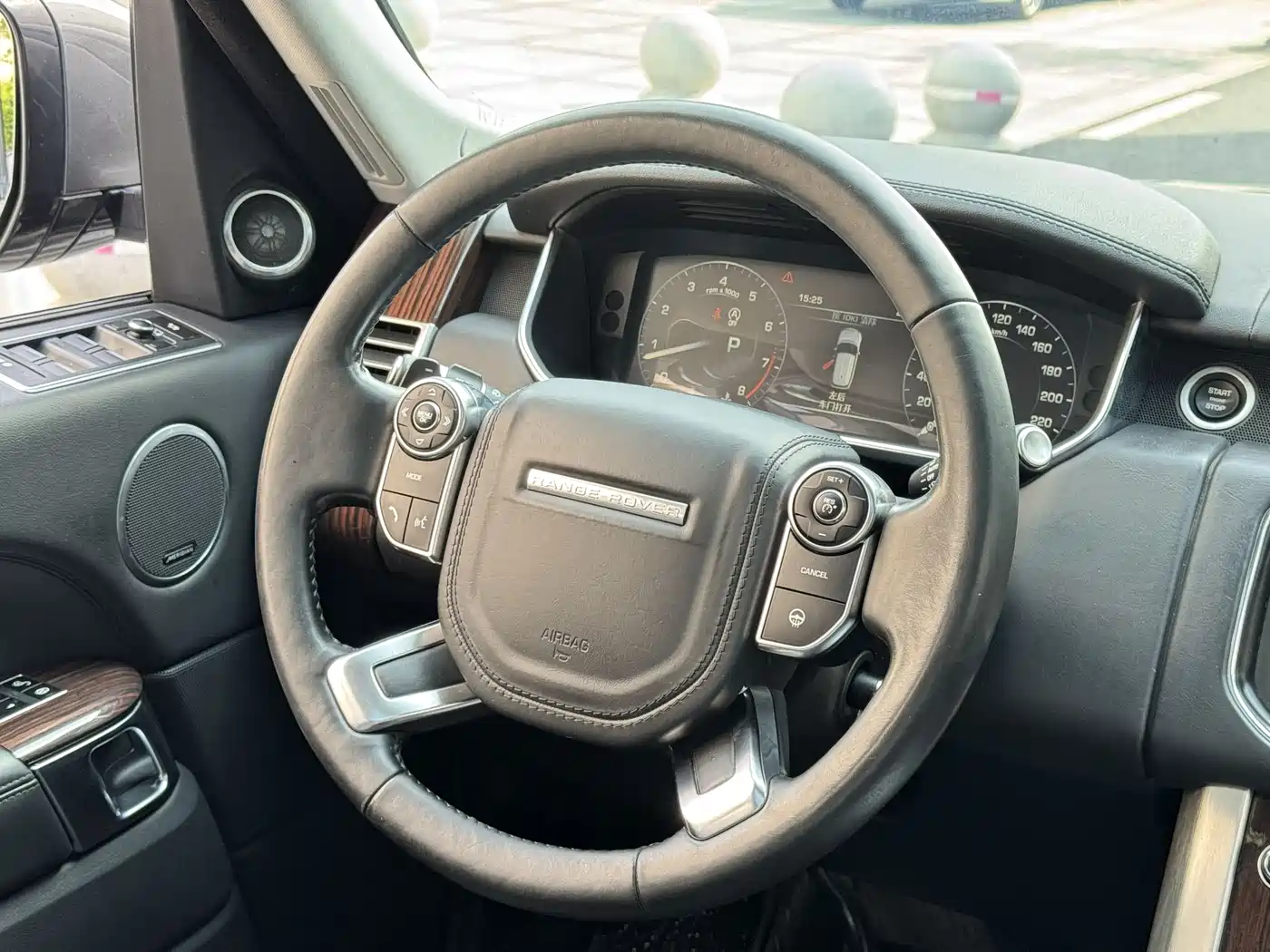 Land Rover Range Rover 2015 3.0 SC V6 Vogue фото 11