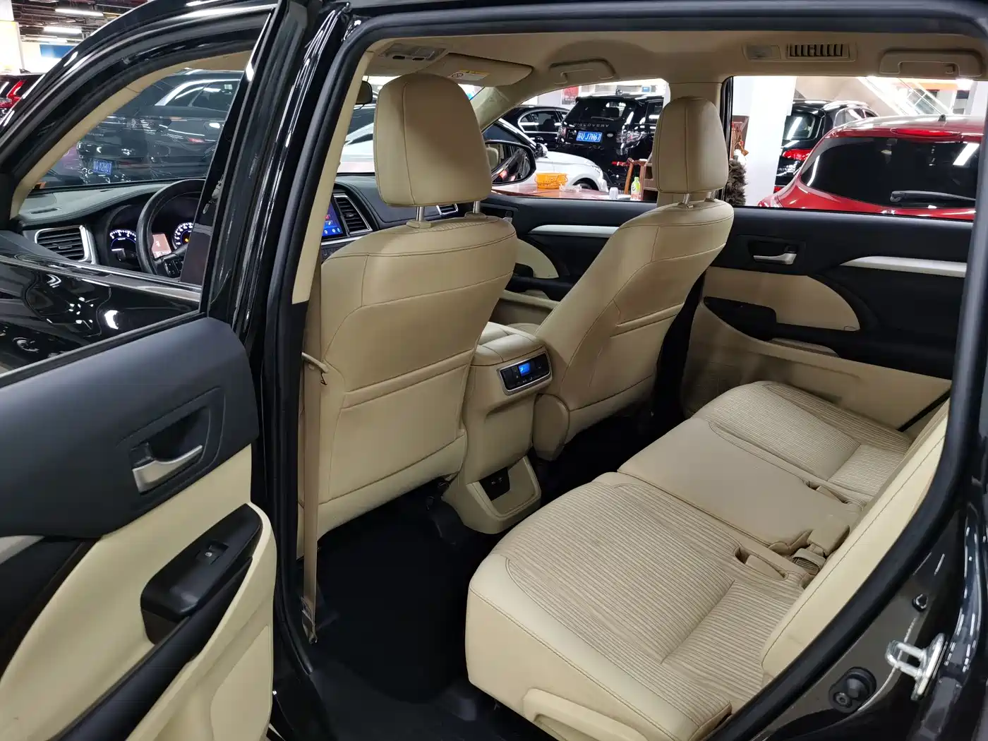 Toyota Highlander 2021 2.0T FWD Elite 5-Seater фото 4