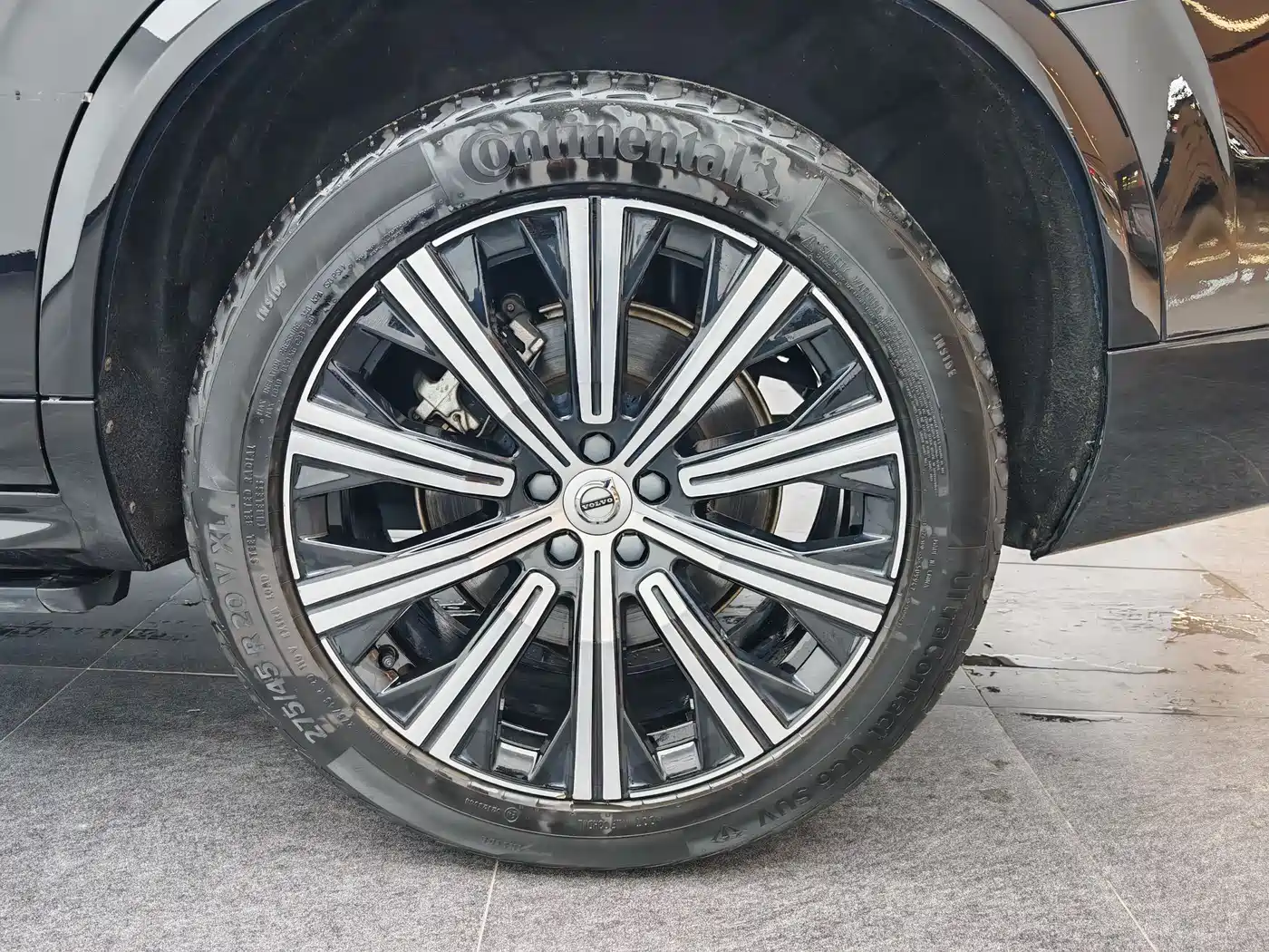 VOLVO XC90