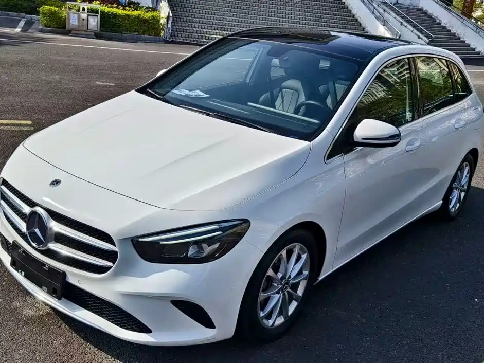 Mercedes-Benz B-Class 2021 B 200 Fashion фото 2