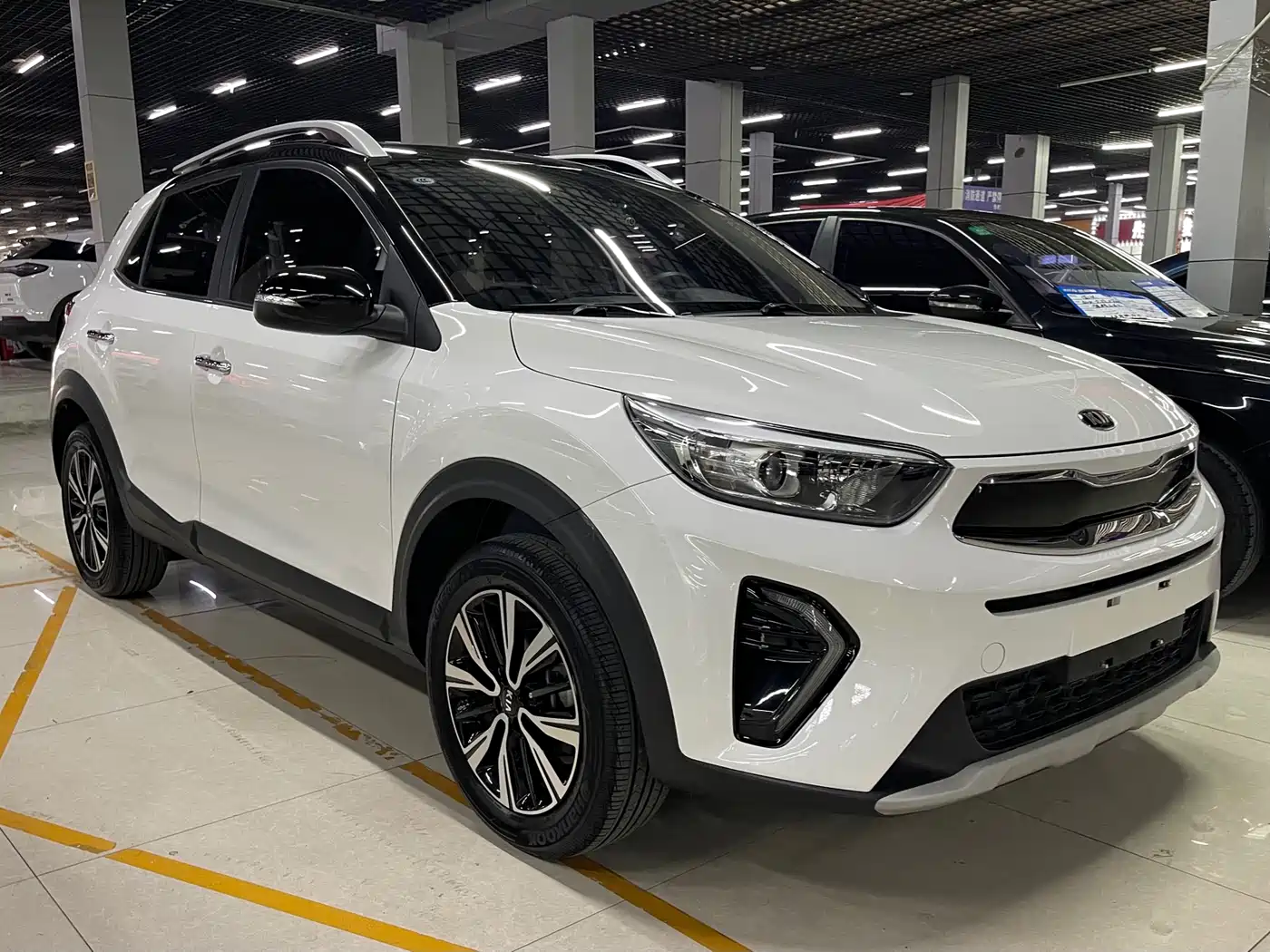 Kia KX1 2021 1.4L CVT Fun Sunroof Version фото 3