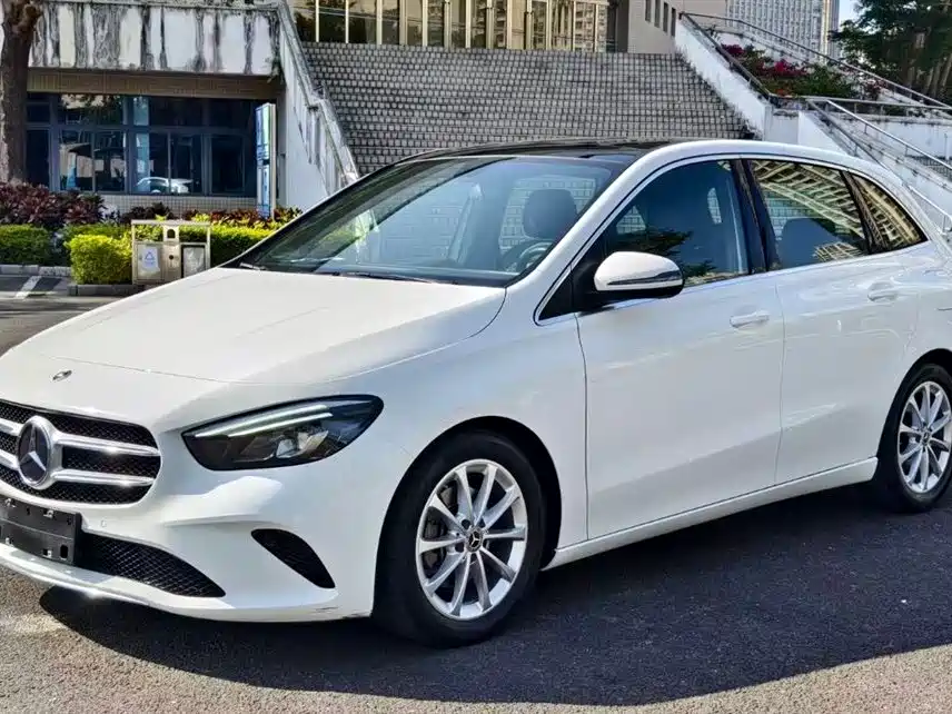 Mercedes-Benz B-Class 2021 B 200 Fashion фото 4