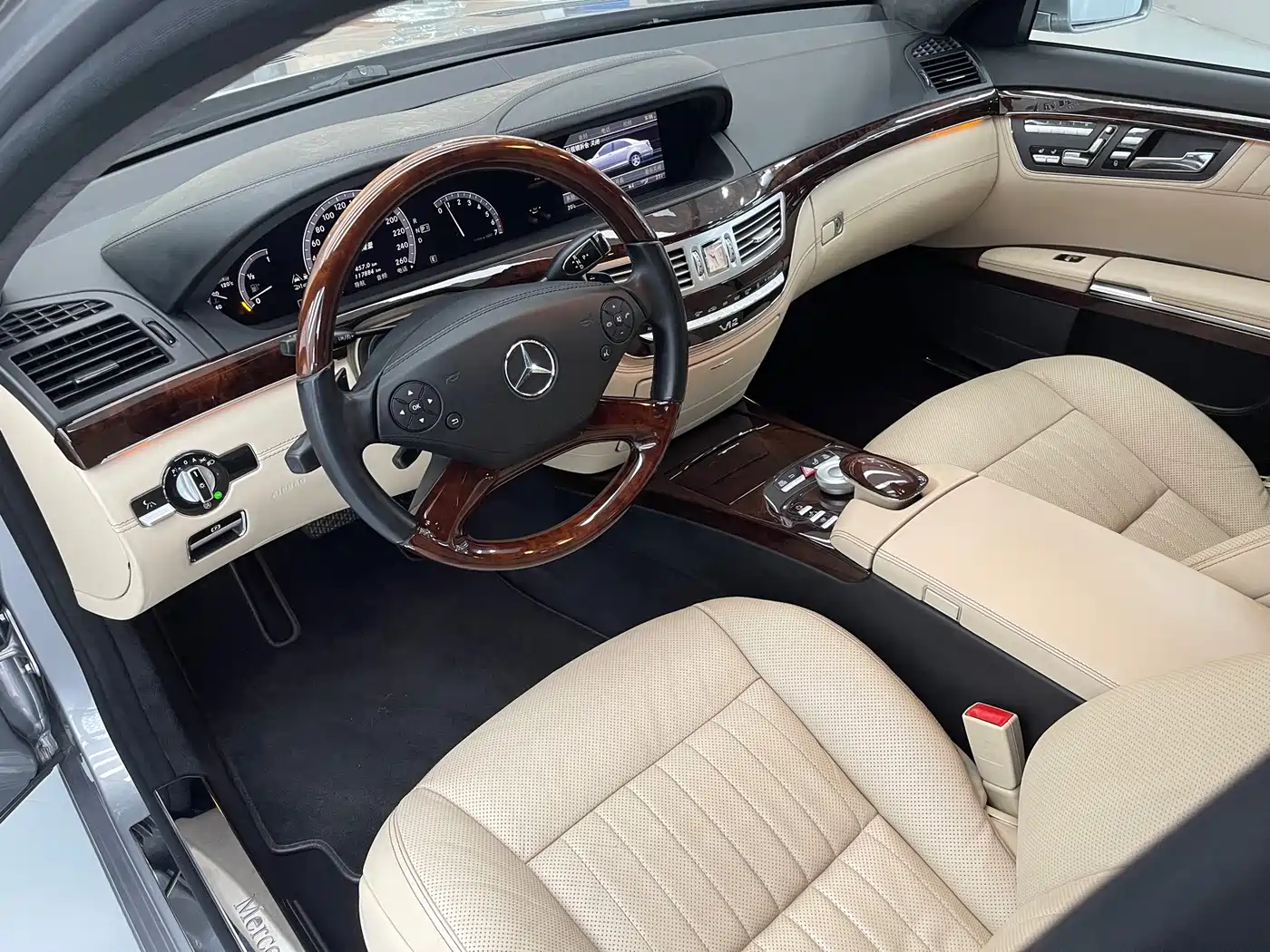 Mercedes-Benz S-Class 2012 S 600 L Grand Edition фото 10
