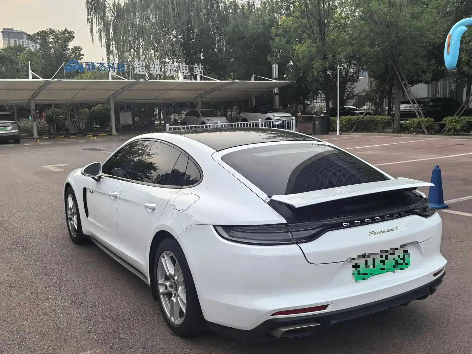 صورة 7 - Porsche Panamera New Energy