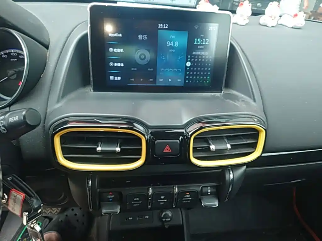 Dongfeng Aeolus Dongfeng Fengshen AX4 2018 2017 1.4T DCT Trendy