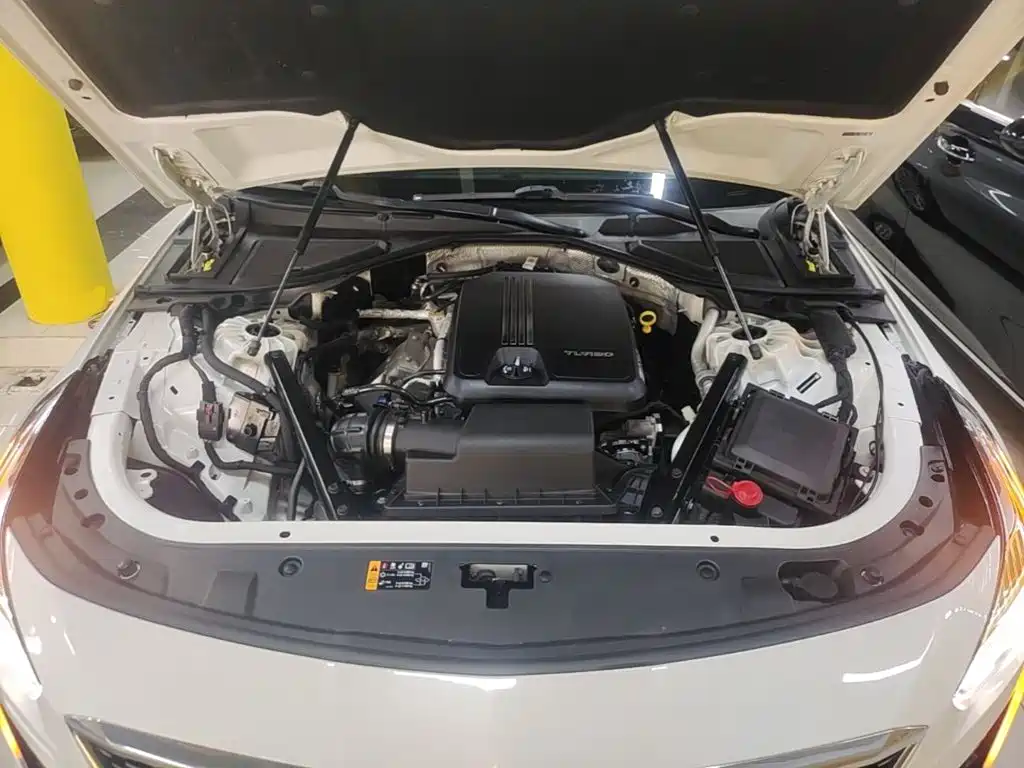 Фото 20 - Cadillac CT6