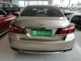 Фото 6 - Honda Accord
