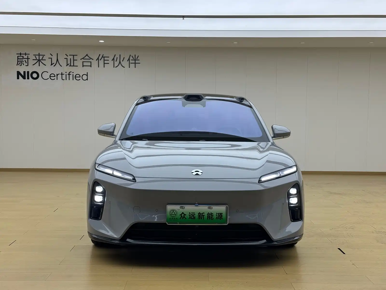 Фото 2 - NIO ET5T