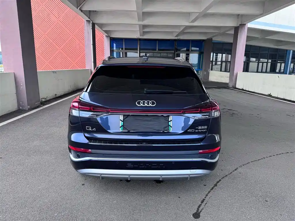 Audi Q4 e-tron 2024 40 e-tron Pioneer Edition фото 8