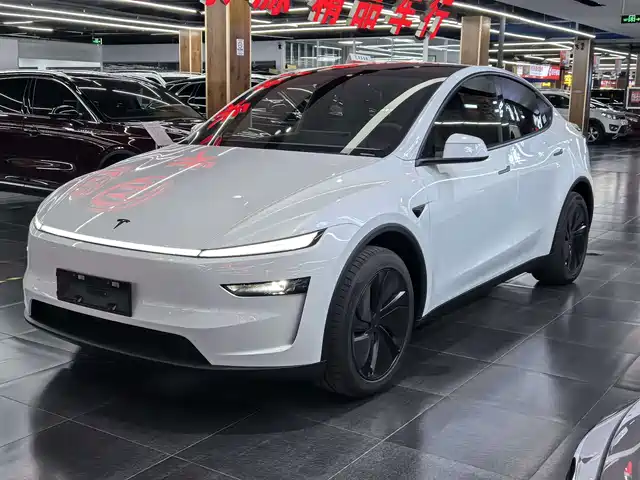 Tesla Model Y 2026