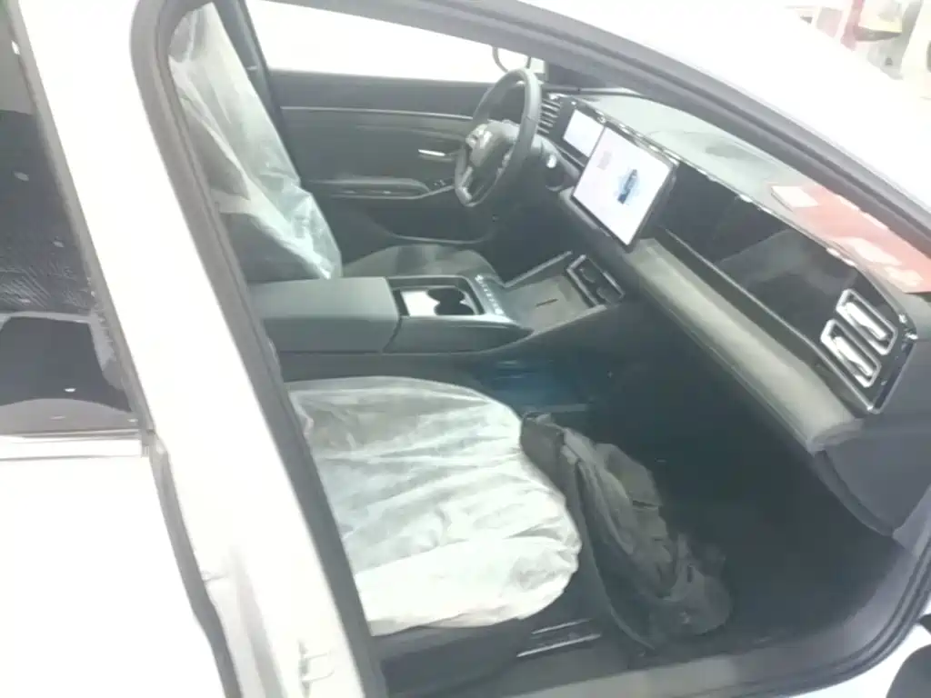 BYD Qin L 2026 2026 DM-i 128KM Progressive
