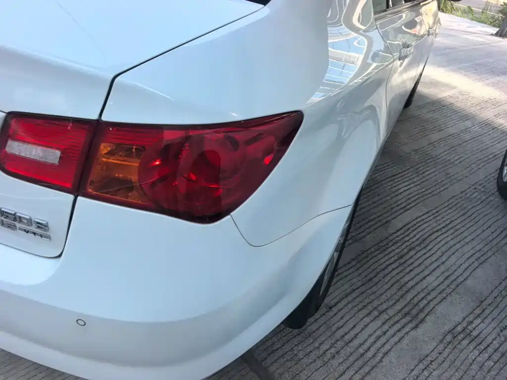 Roewe 350 2015 2014 1.5L Automatic Joy Edition