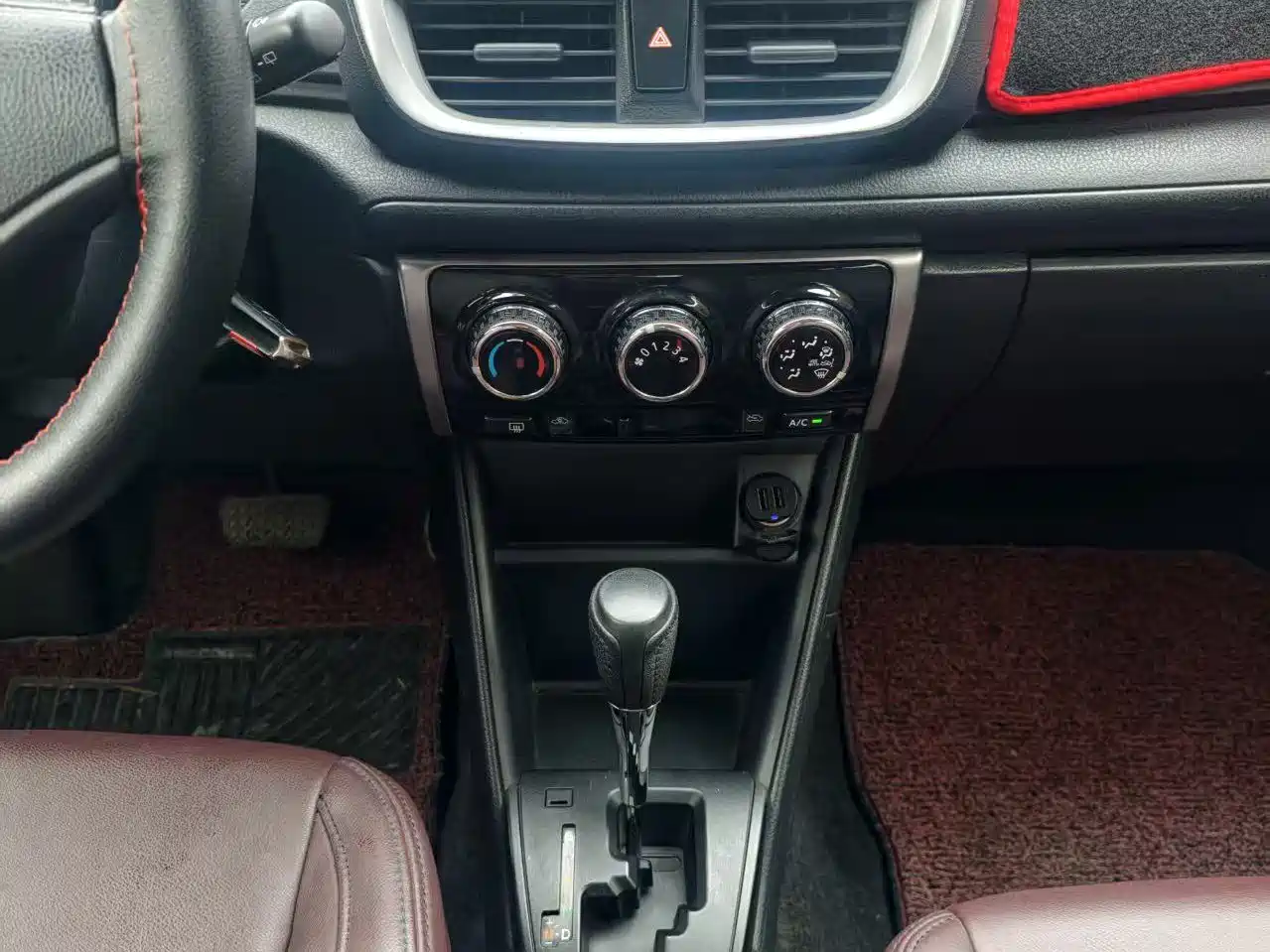 Toyota YARiS L Zhi Xuan 2016 Facelift 1.5E CVT Charming Edition фото 11
