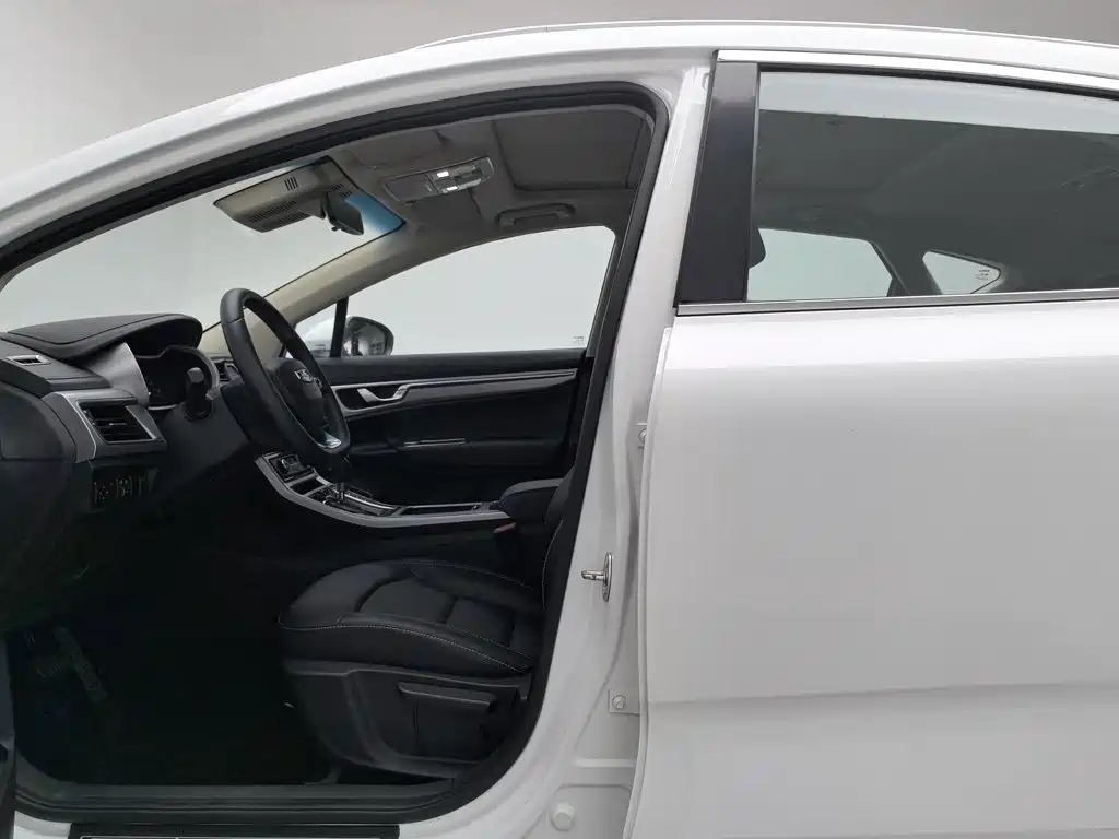Geely Emgrand GS 2020 2019 1.4T CVT Dynamic