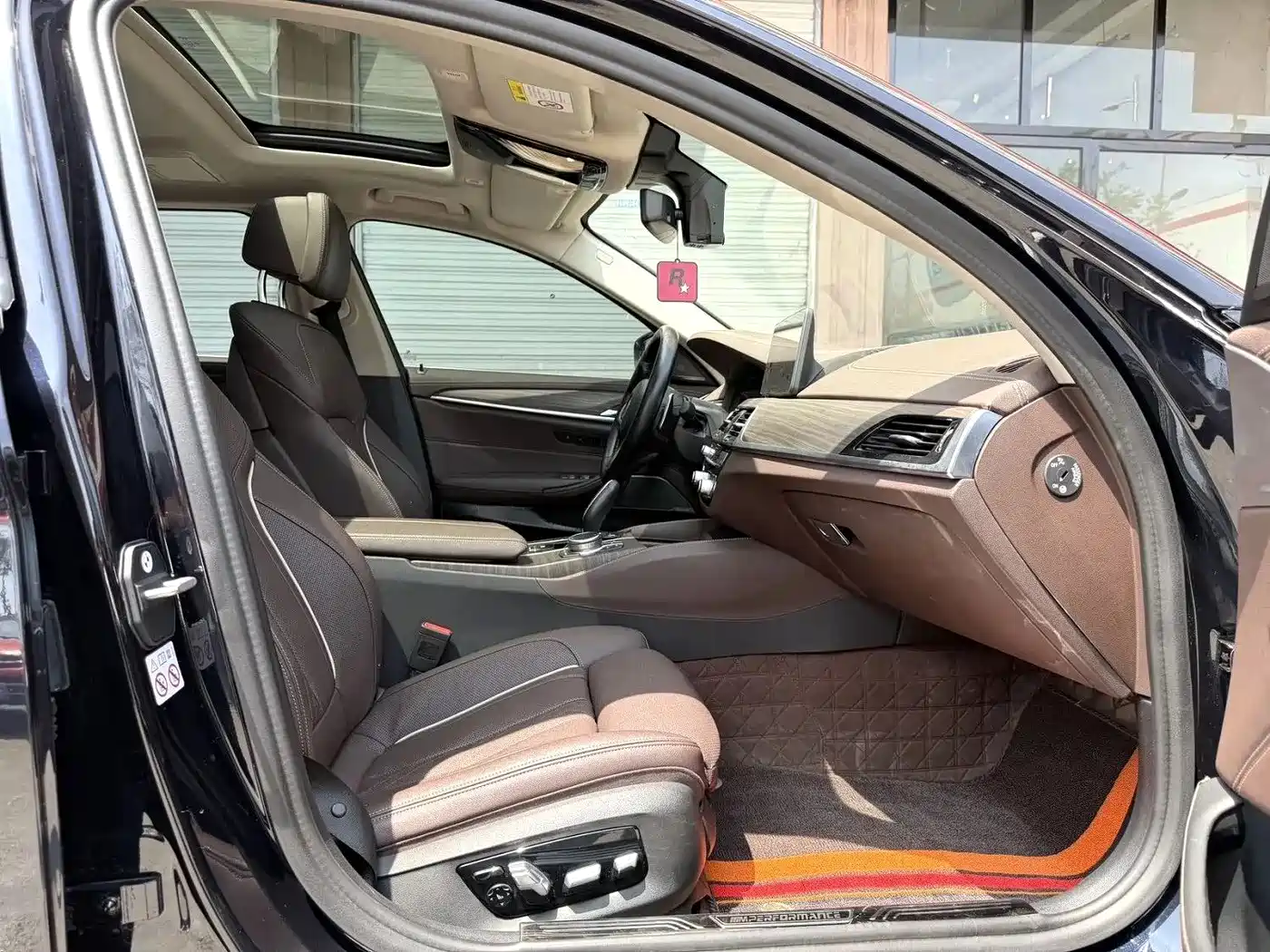 BMW 5 Series 2021 530Li Premium Luxury Package фото 12