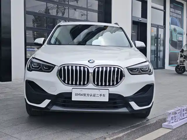BMW X1 2022 sDrive25Li Leading — фото 3