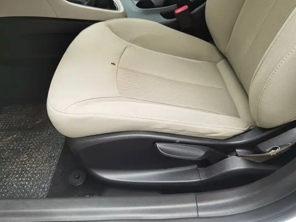 Фото 20 - Buick Excelle