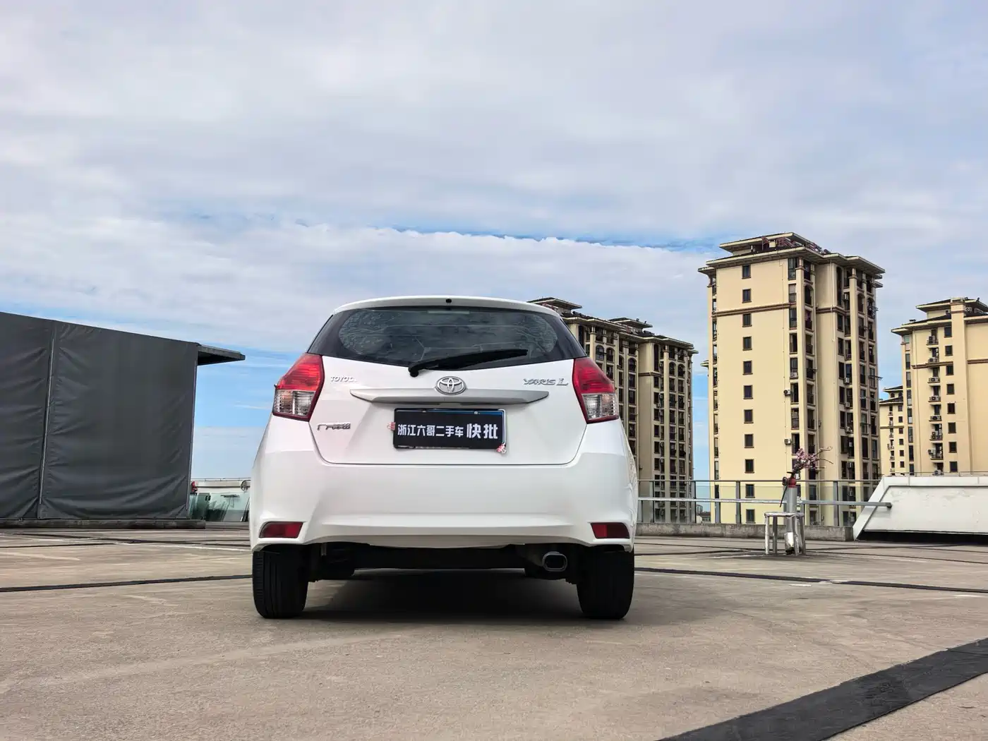 Toyota YARiS L Zhi Xuan 2015 1.5G Auto Sunroof Special Edition фото 11
