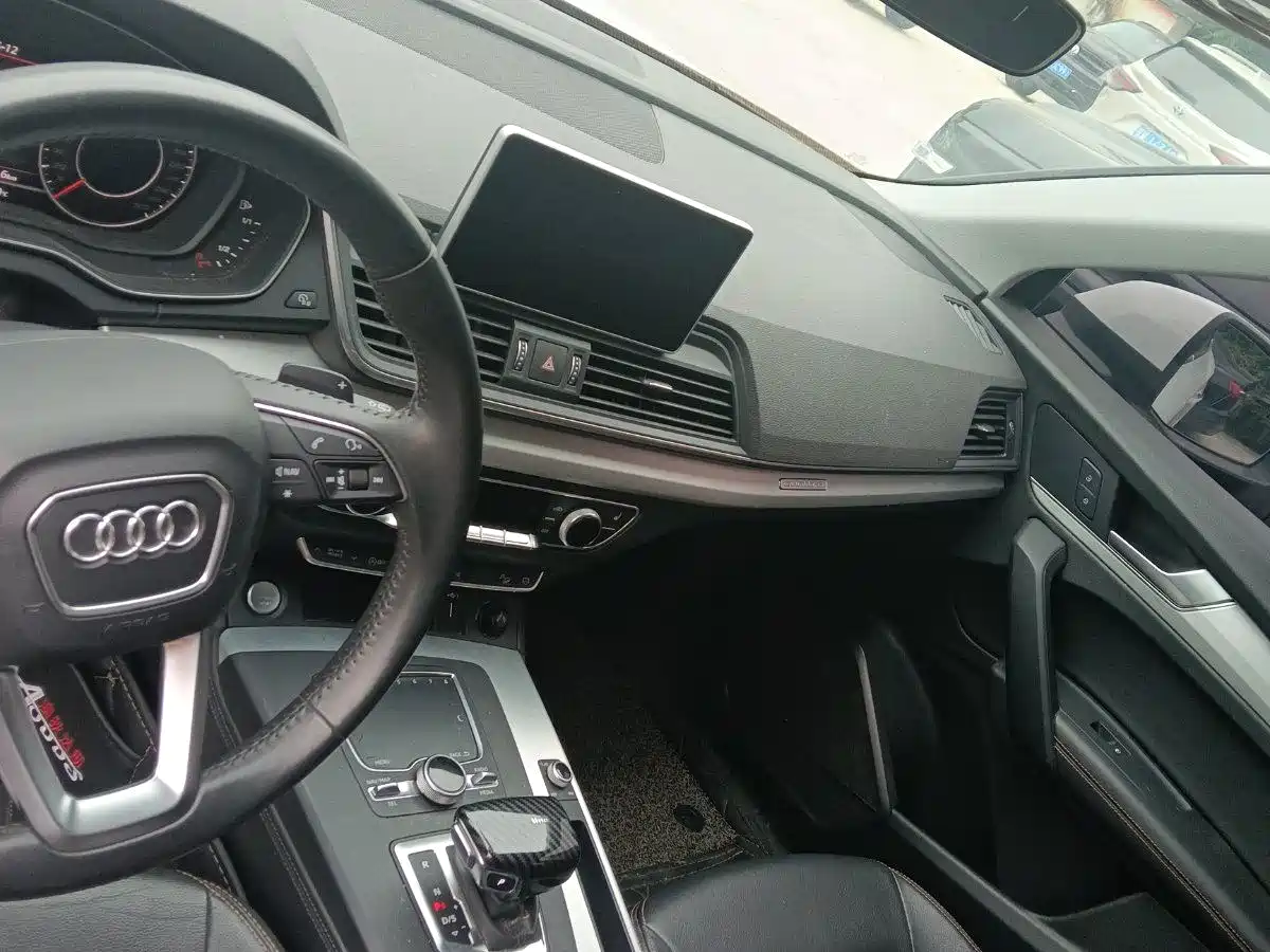 Audi Q5L 2018 40 TFSI Prestige Fashion (China V) фото 7
