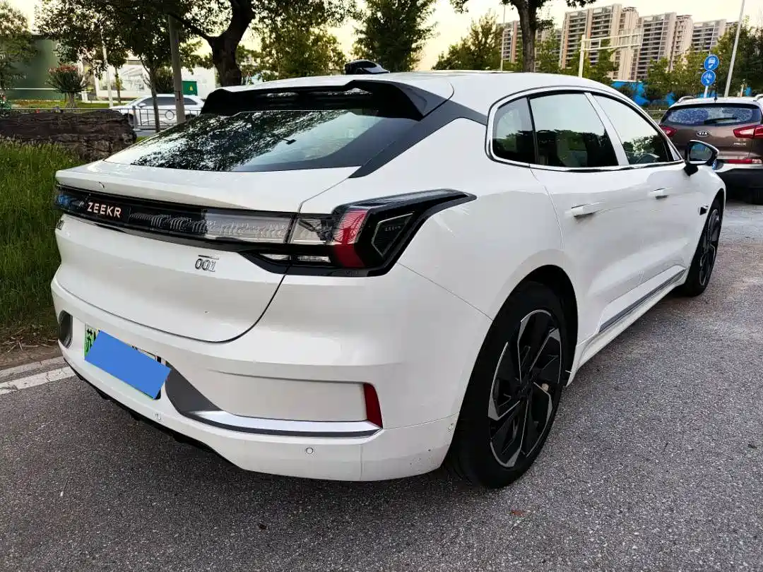 ZEEKR EXTREME KRYPTON 001