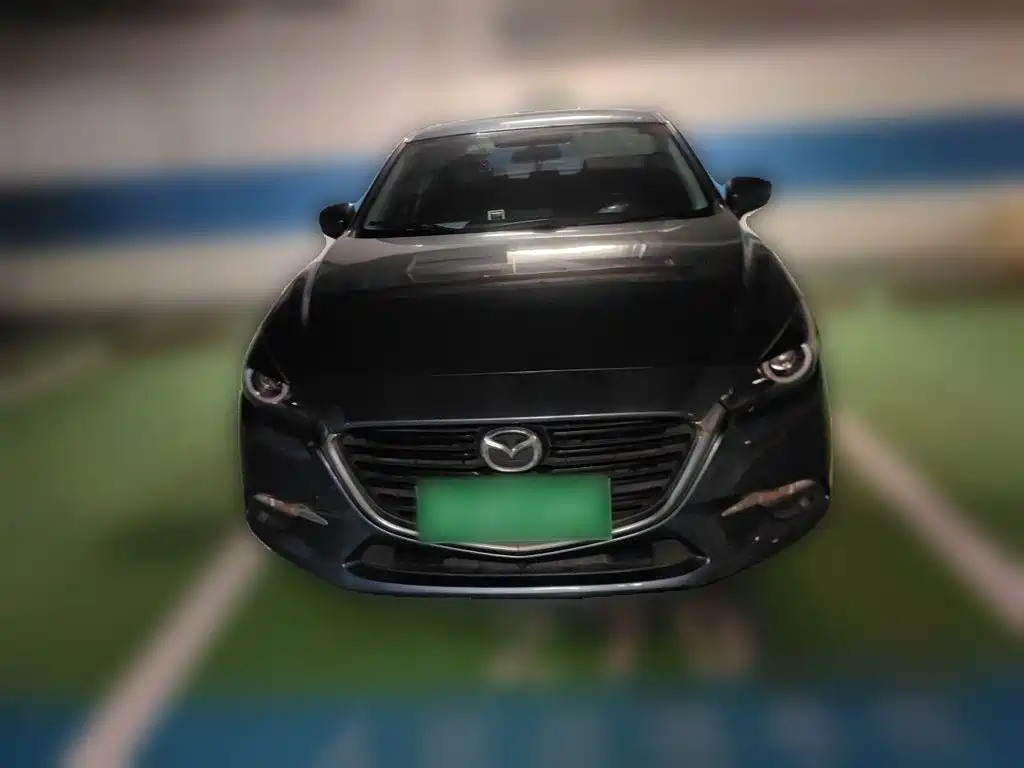 Photo 2 - Mazda Mazda 3