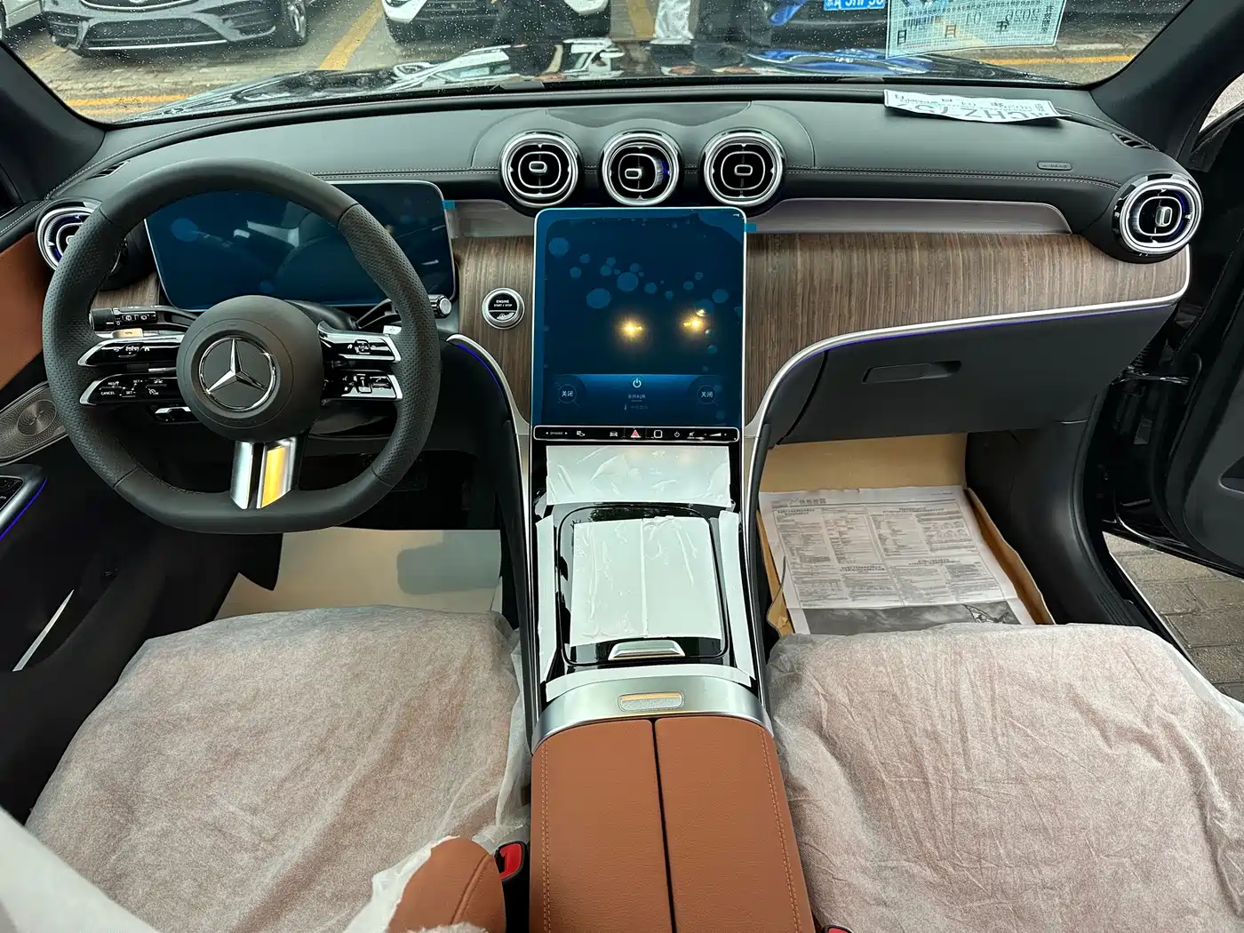 MERCEDES-BENZ GLC