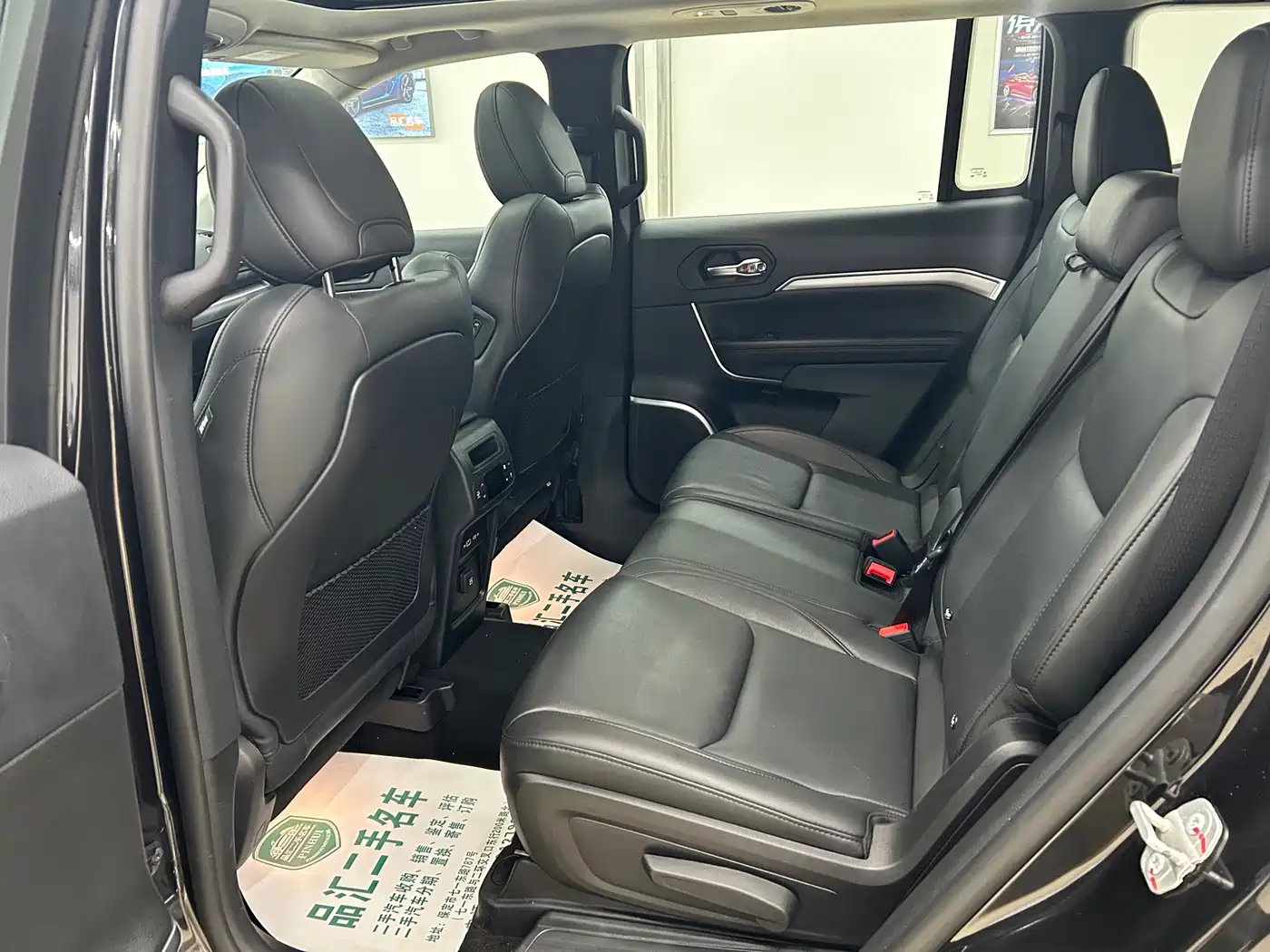 JEEP GRAND COMMANDER