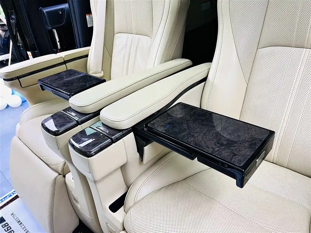 Toyota Alphard 2019 Hybrid 2.5L Premium Edition фото 16