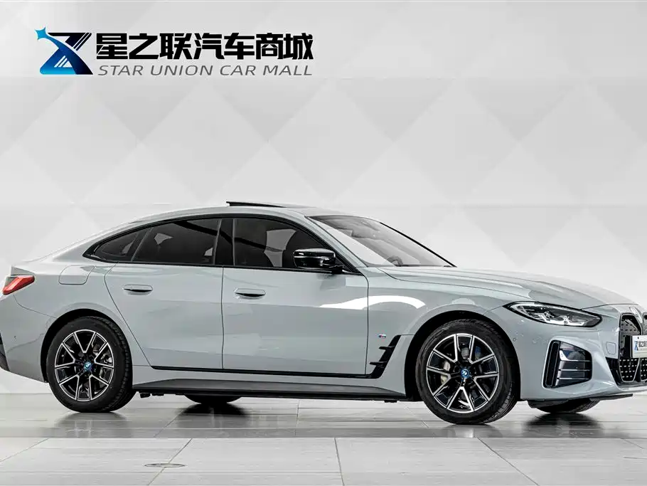 2025 BMW i4