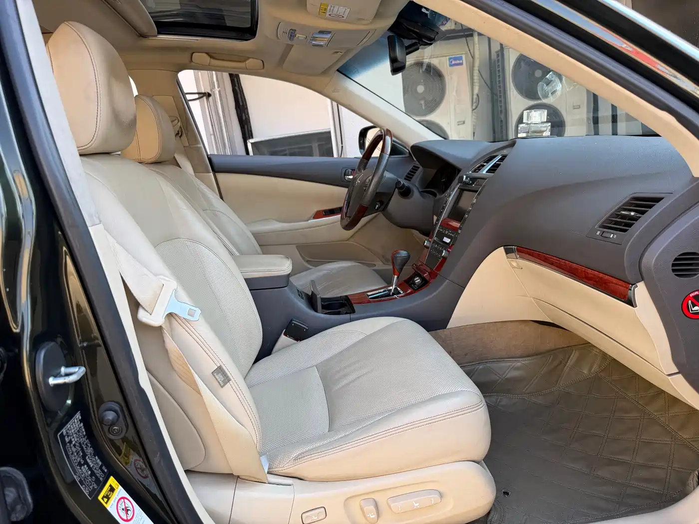 Lexus ES 2010 350 Elegance Edition фото 17