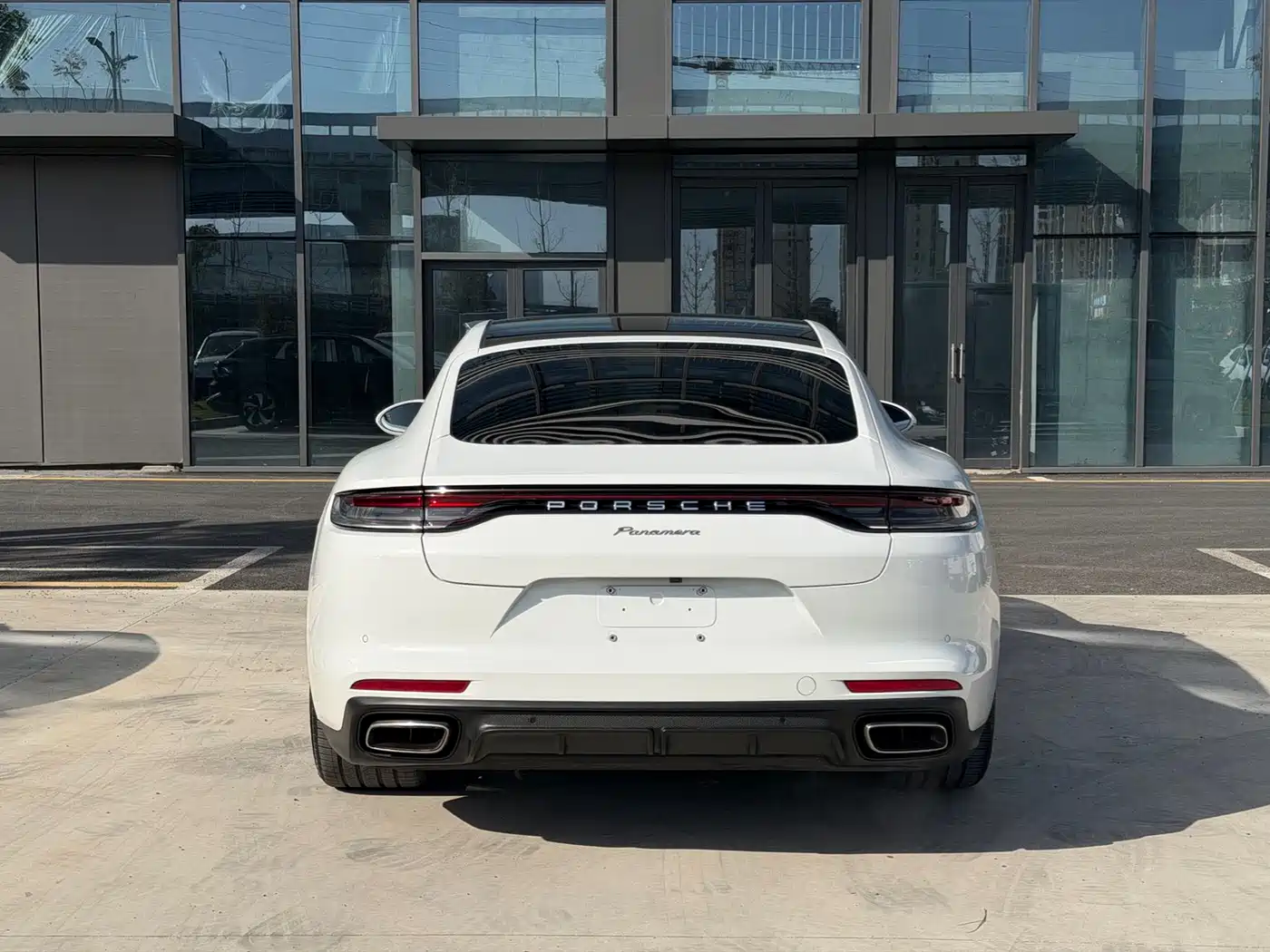 PORSCHE PANAMERA
