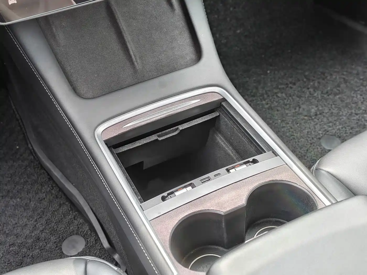 Photo 14 - Tesla Model 3