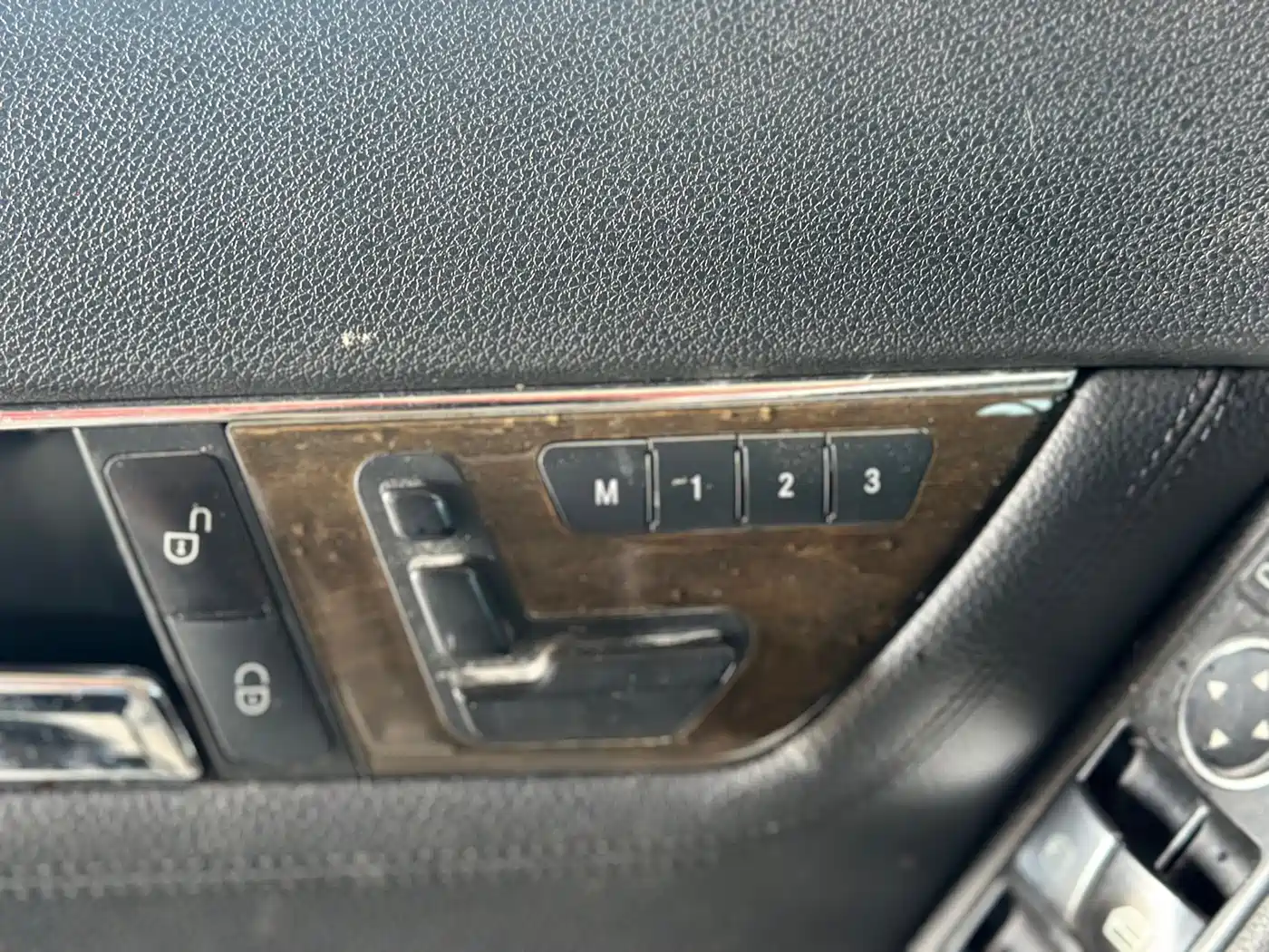 Photo 4 - Mercedes-Benz C-Class